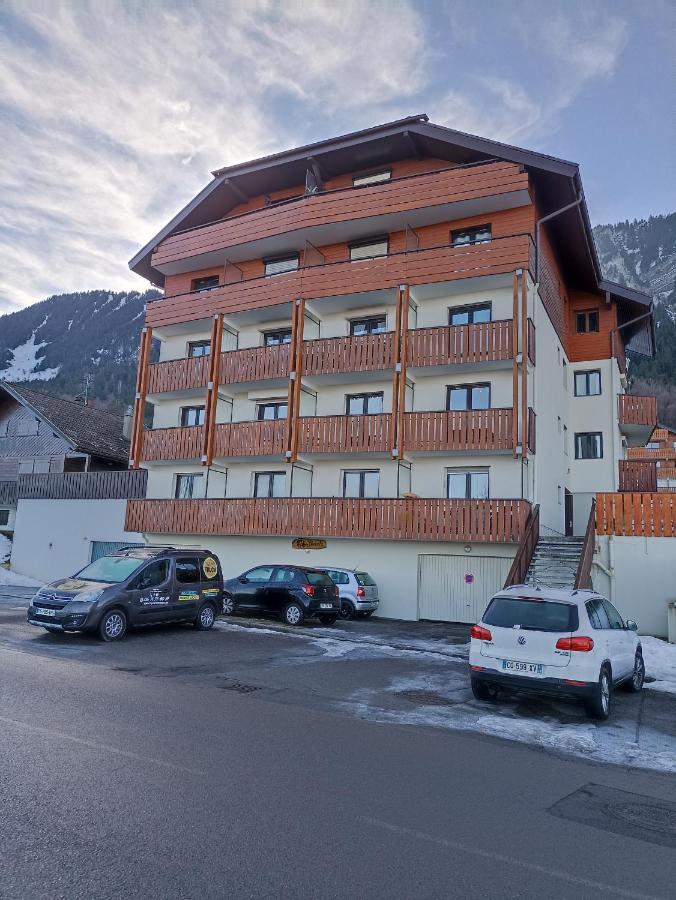 Appartement T2 Ideal Pour Une Famille Thollon-les-Memises Luaran gambar
