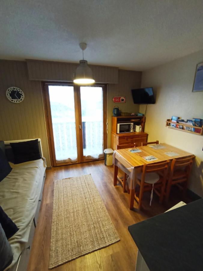 Appartement T2 Ideal Pour Une Famille Thollon-les-Memises Luaran gambar